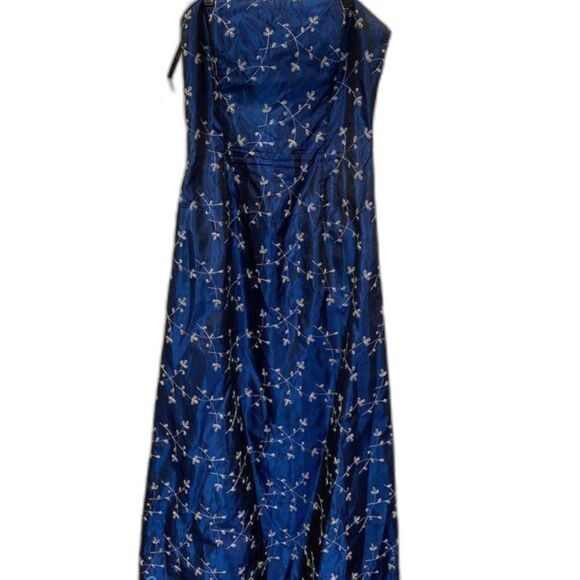 Jessica McClintock Strapless Gown - Size 12 - Picture 3 of 7